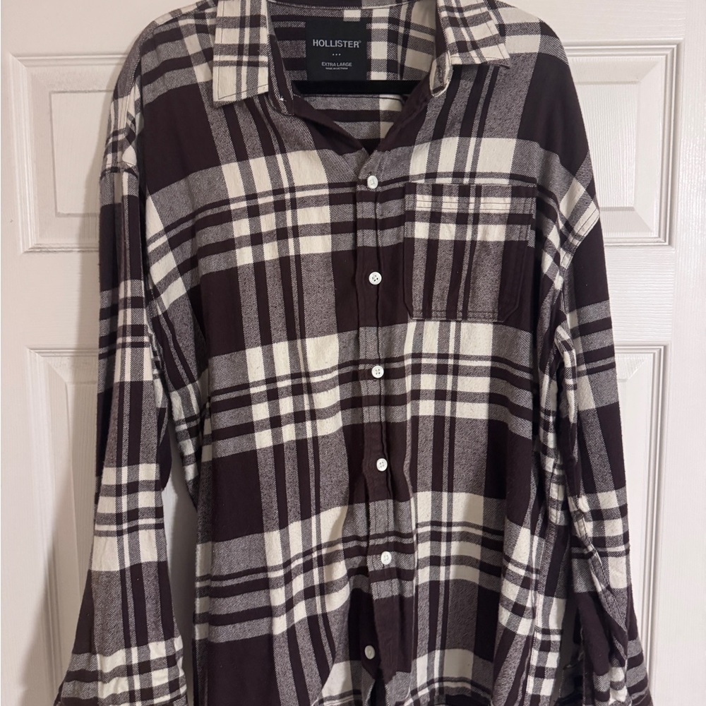 Hollister Men's Dark Brown and White Plaid Shirt